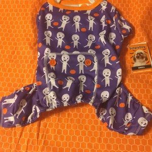 Dog costume with free toy